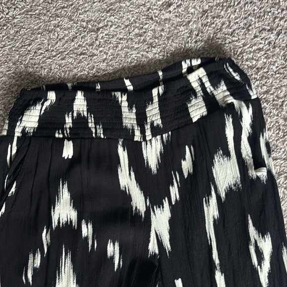 Maurice’s lightweight pants size M - Picture 3 of 5